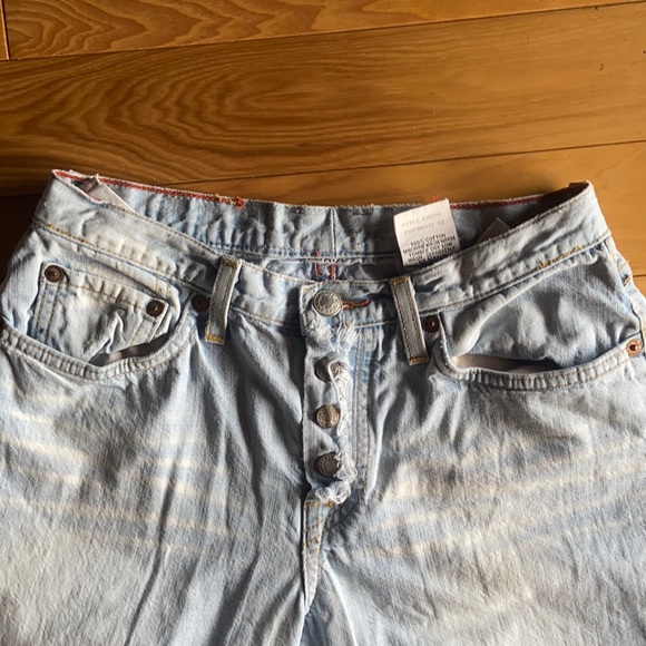 Vintage Mom Jeans - Picture 2 of 10